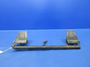 Grumman Yankee AA-1B Rudder Bar & Pedal Assy RH P/N 601031-501 (0524-1022)